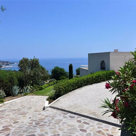 Апартаменты Domaine De Souvenance.1 La Garonnette-Plage